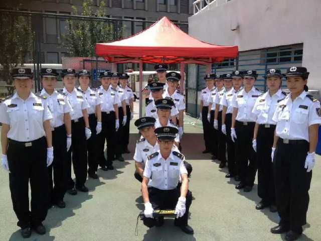 大型场馆安检就业学员