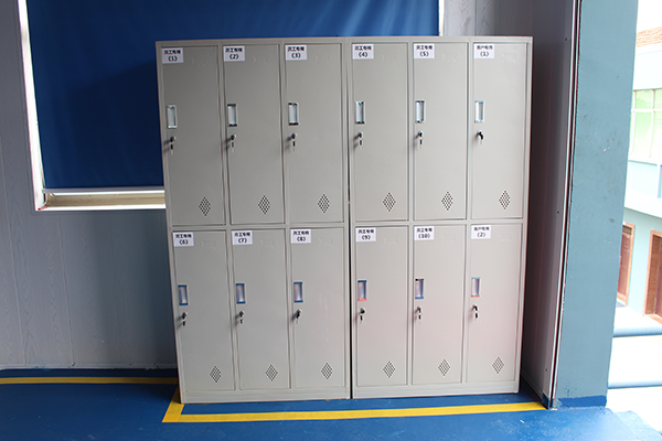 车间柜子