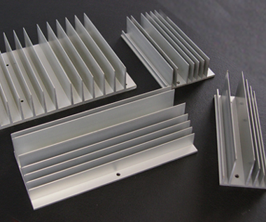 选购电子散热器选择潍坊晟泰华电子