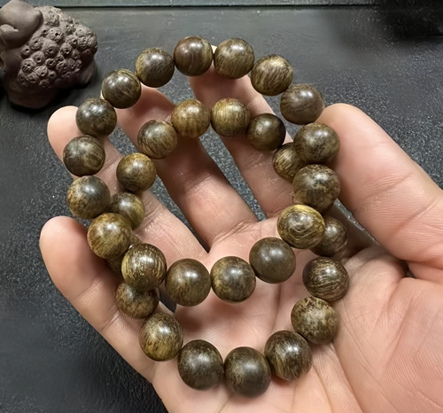 沉香新手必看：这3种价格的沉香，分别适合谁？