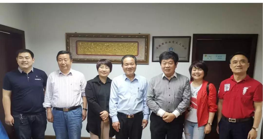 安徽省湖南商会舒红武秘书长参加合肥之友联谊会秘书长交流活动