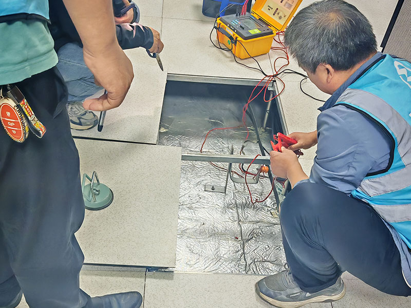 建正|开封某大学机房环境安全检验项目