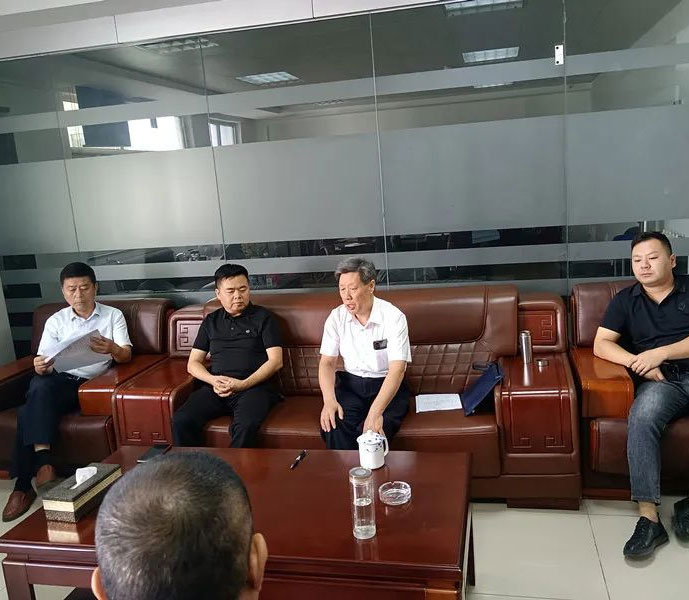 发明大王许春雷参加安徽省灯饰商会筹备建立党组织