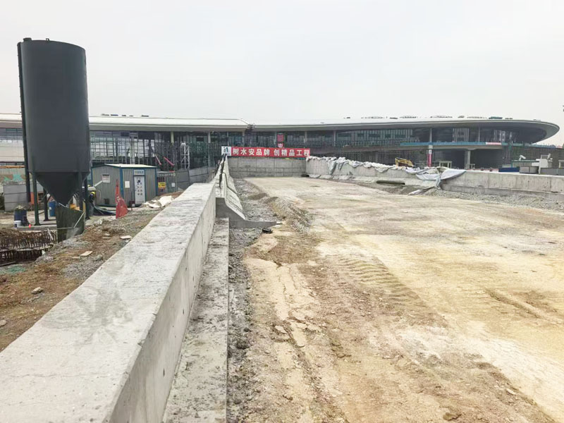 合肥新橋機(jī)場航站樓上下機(jī)場匝道發(fā)泡混凝土墊層填充