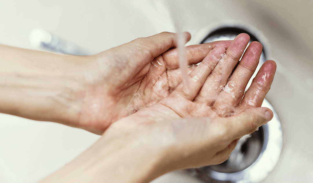防疫勤洗手洗出「慢性甲溝炎」！小心習慣咬手指、指甲剪太短也是成因